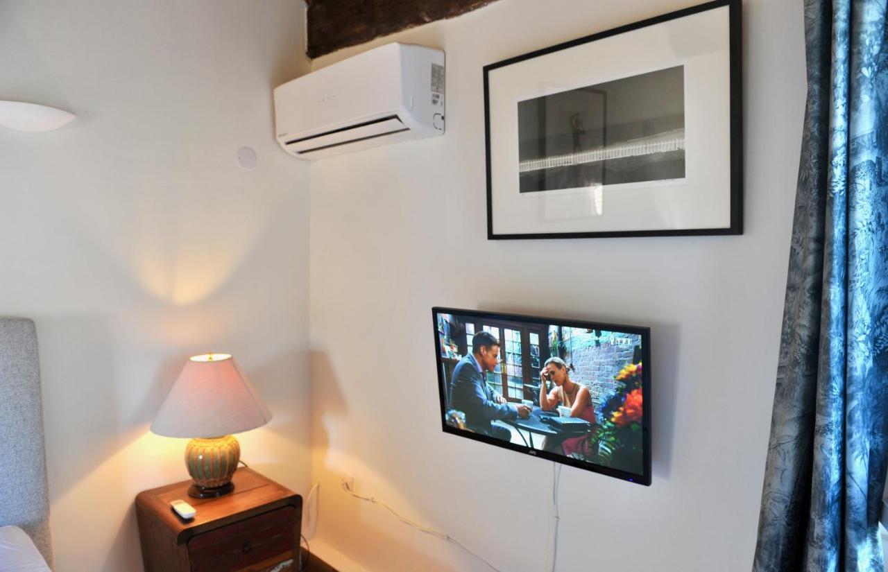 Loft Apartment , La Terrasse Centre Ville D'Arles, Buitenkant foto